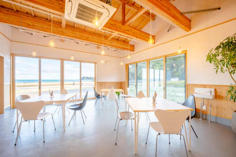 敷地内のレストラン